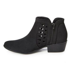 NIB KARYN'S Black Cutout Vegan Suede Black Bootie, 7.5